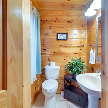 Lovely Gatlinburg Cabin With Private Hot Tub! Exterior photo