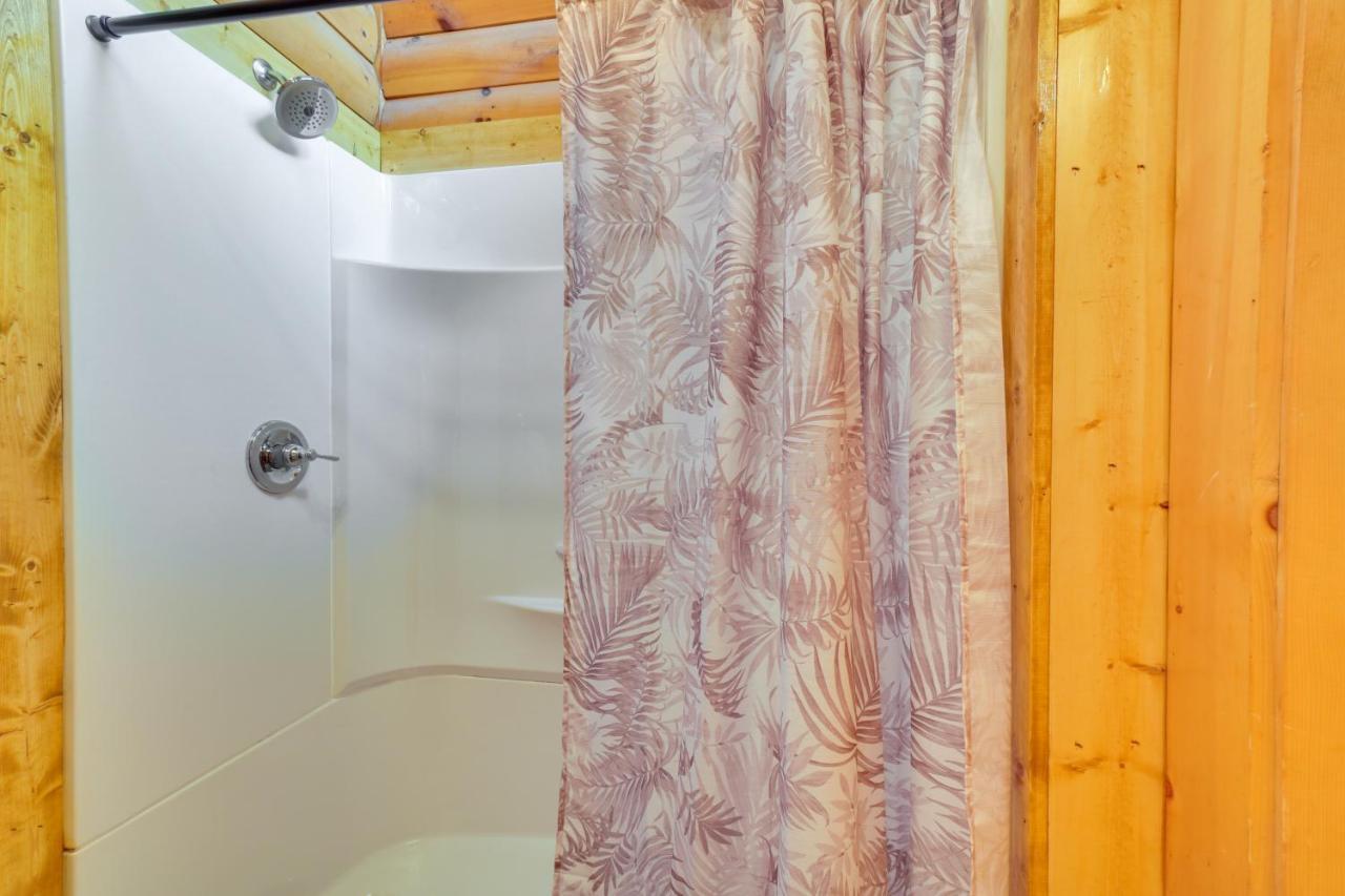 Lovely With Private Hot Tub! Casa de Férias *