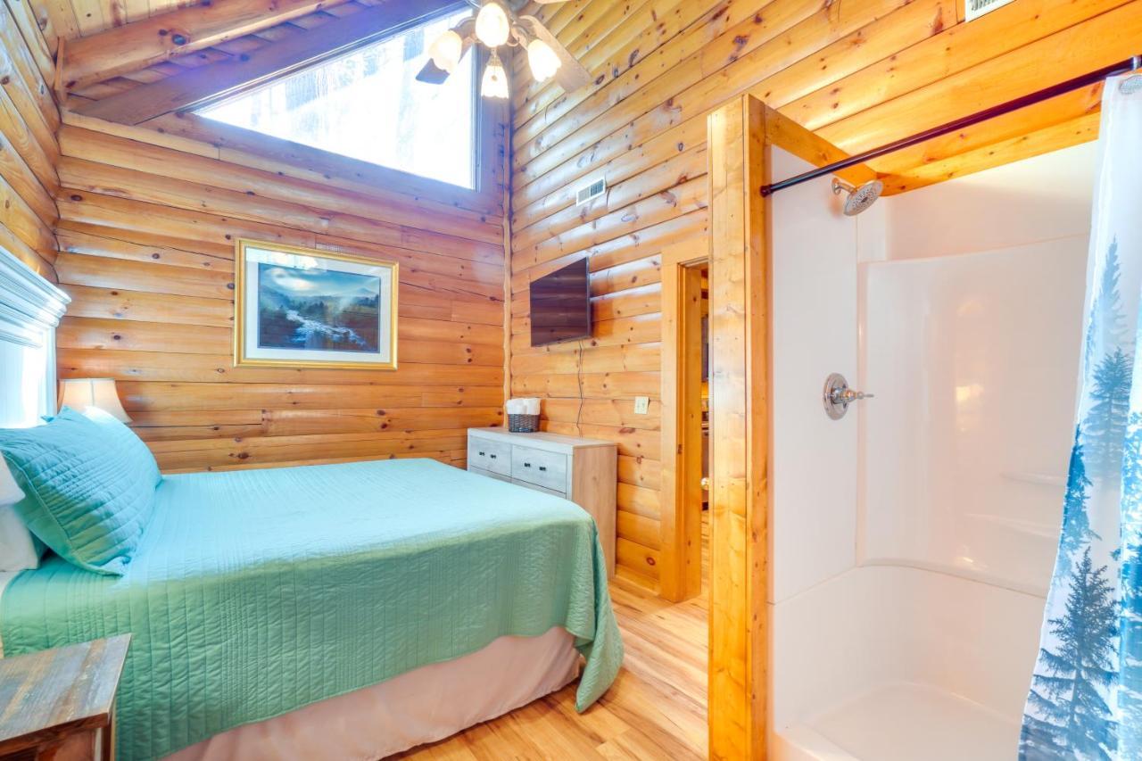 Casa de Férias Lovely With Private Hot Tub! Gatlinburg