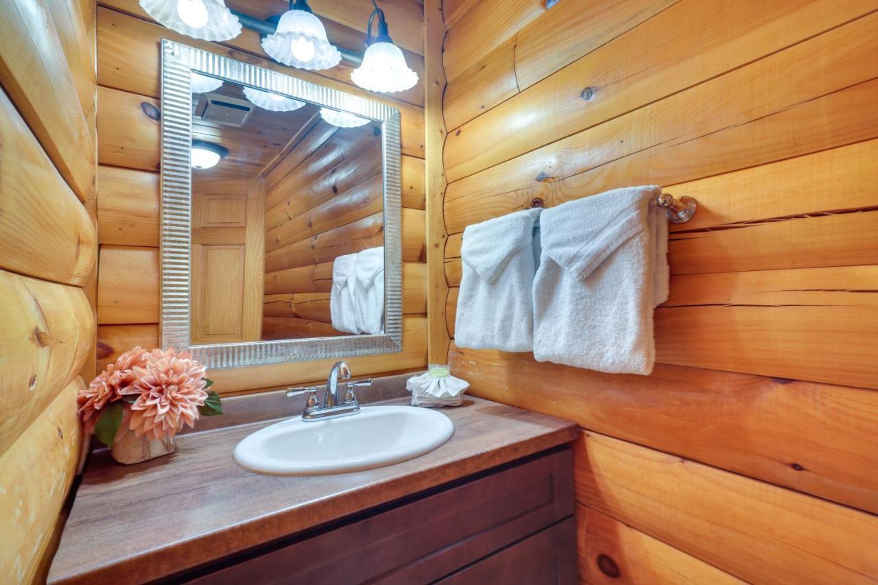 Casa de Férias Lovely With Private Hot Tub! Gatlinburg